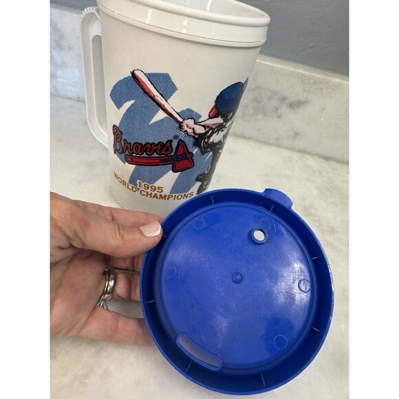 Retro VTG 1995 World Series Champions Atlanta Braves Large Plastic Mug Cup 22 Oz - Picture 10 of 13